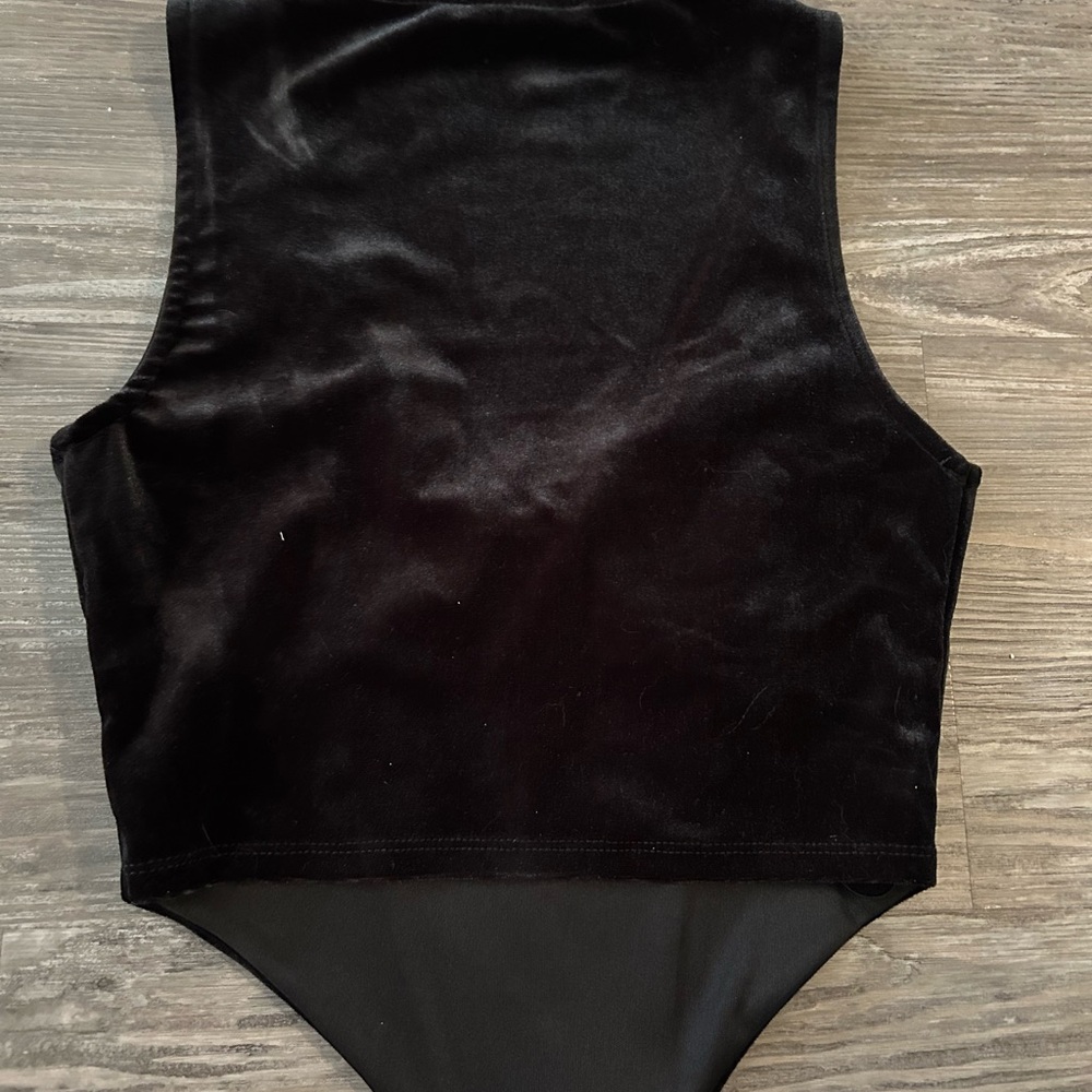 Forever 21 Black Sleeveless Top - Picture 3 of 3